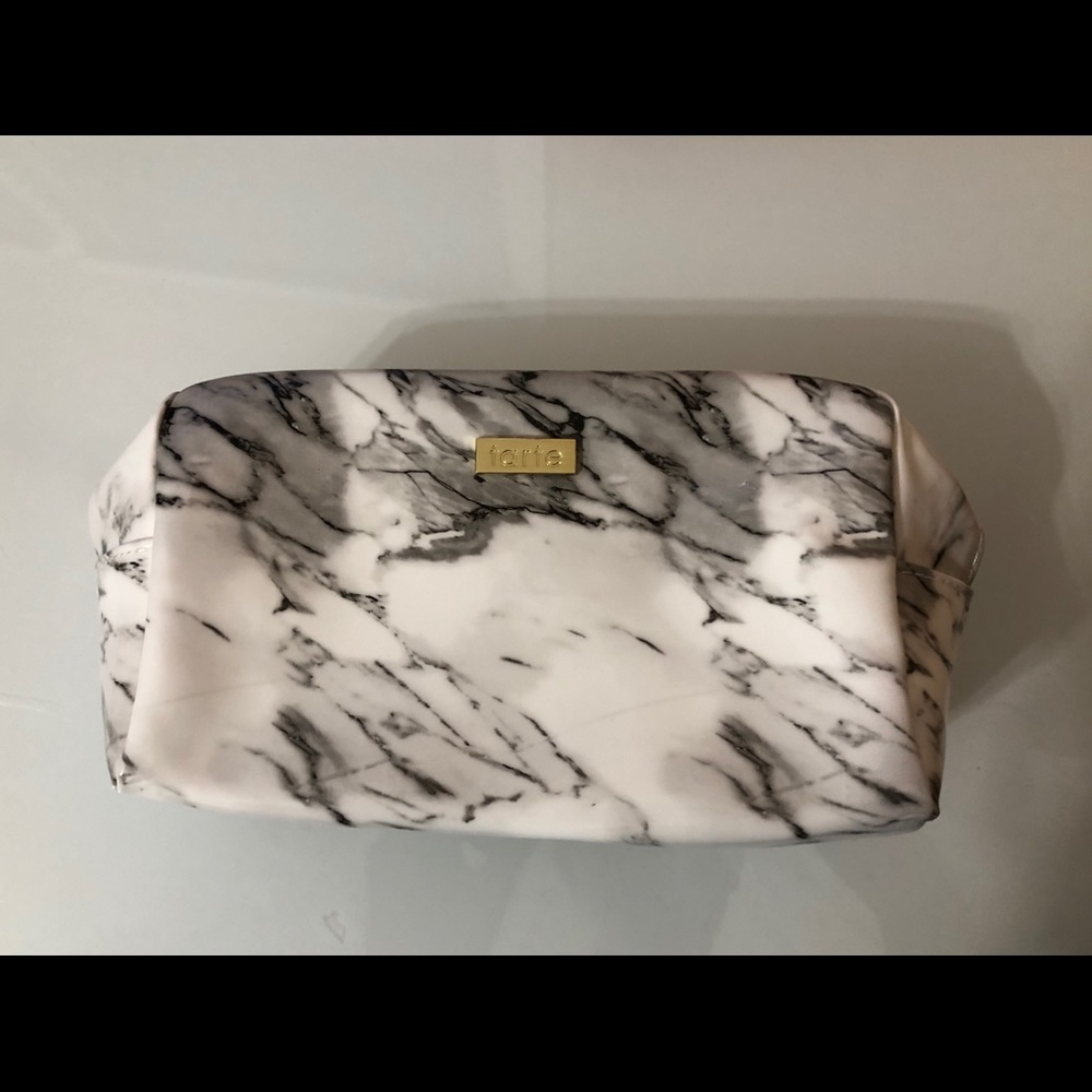 NWOT Tarte Cosmetics Case
